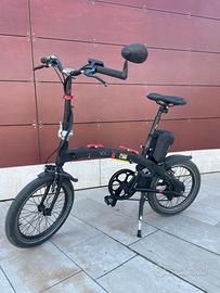 Bicicletta elettrica pieghevole