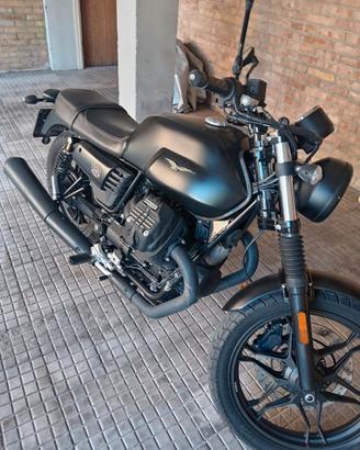Moto guzzi v7 stone 