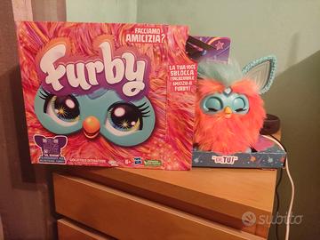 Furby color corallo usato 2 volte