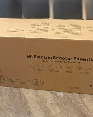 MONOPATTINO ELETTRICO XIAOMI ESSENTIAL