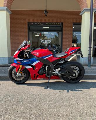Honda CBR 1000RR -R SP A 12.000€ OPERAZIONE 50%