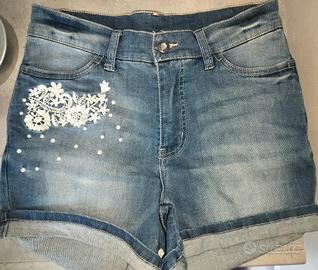 Shorts di Jeans Bonprix ricamato con pizzo e perle