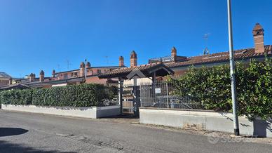 PORZIONE DI QUADRIFAMILIARE A ROMA