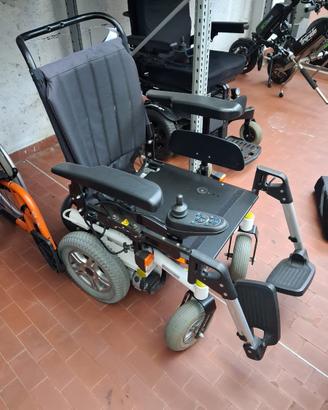 Carrozzina elettrica 