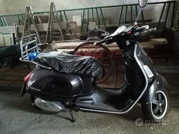 Vespa GTS 300 anno 2008