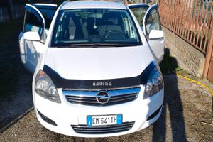 Opel Zafira b 