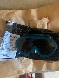 Occhiali protettivi per saldatura