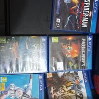 PlayStation 4  500GB + 5 giochi