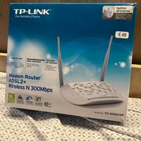Modem Router TP-LINK ADSL2+ Wireless N 300Mbps (TD