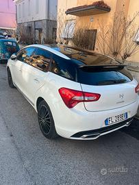 AUTOVETTURA DS5