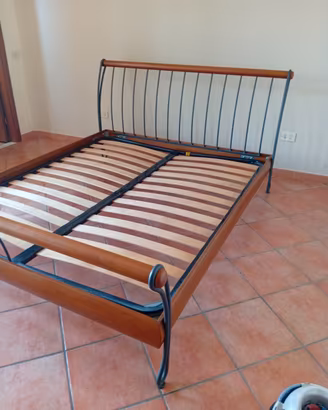  letto matrimoniale completo di rete 