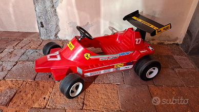 Ferrari F1 a pedali n° 27 Gilles Villeneuve