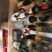 Bottiglie varie da collezione vuote