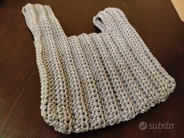 Borsa Vittoria fatta a mano ad uncinetto