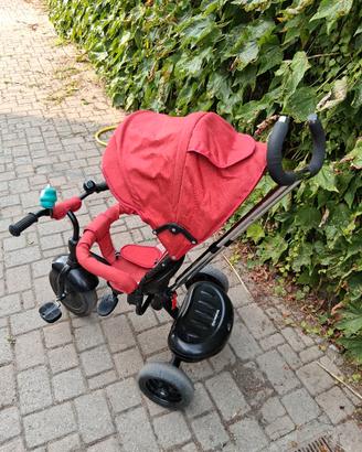 passeggino triciclo a pedali