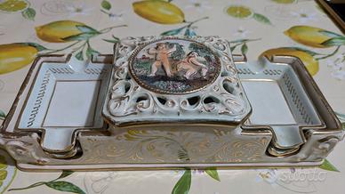 Portasigarette e posacenere ceramica Capodimonte