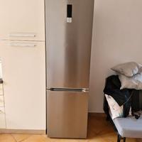 Frigorifero con congelatore