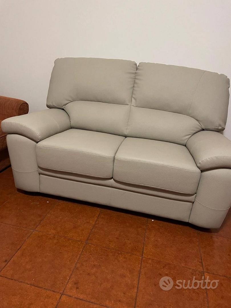 Divano NUOVO Arredamento e Casalinghi In vendita a Roma
