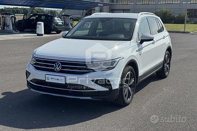 VOLKSWAGEN Tiguan 2.0 TDI 150 CV SCR DSG Elegance
