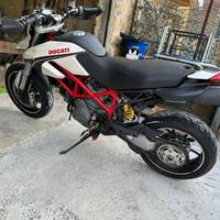 Ducati Hypermotard 1100