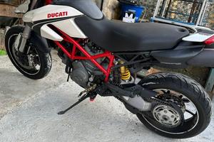 Ducati Hypermotard 1100