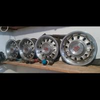 cerchi e pannelli porta Ford mustang 1969