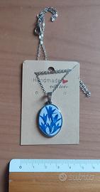 Collana artigianale resina e fiordaliso essiccato
