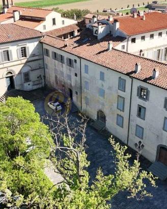 Appartamento di 130 m² con 4 locali a Calcinaia