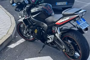TYamaha r6
