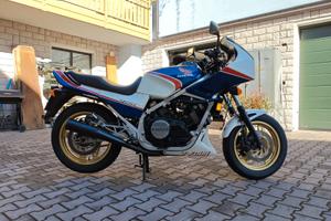 Honda VF 750 F Interceptor 1984 pronta all'uso