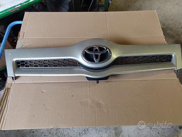 Mascherina anteriore per Toyota Corolla Verso