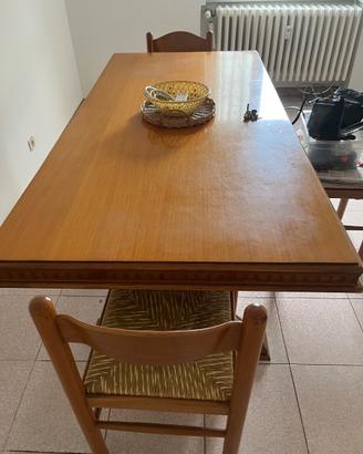 Tavolo in legno