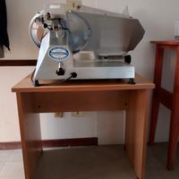 Affettatrice professionale 