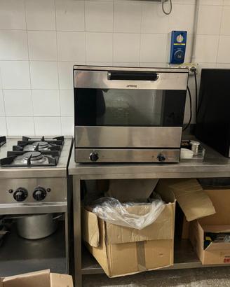 Forno ventilato SMEG in acciaio inossidabile