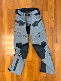 Pantaloni moto