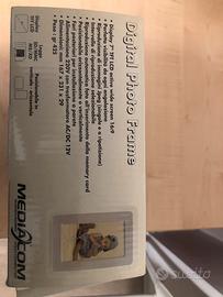 Digital photo frame - cornice elettronica