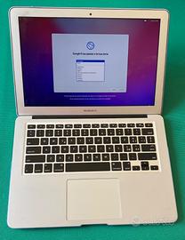 MacBook Air 2017 8GB 1TB