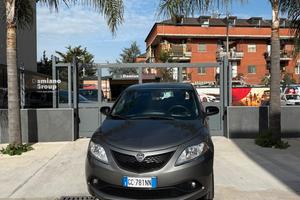 Lancia Ypsilon 1.0 FireFly 5 porte S&S Hybrid Ecoc