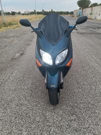 Yamaha T-max 500