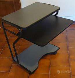 Tavolino porta computer con ruote