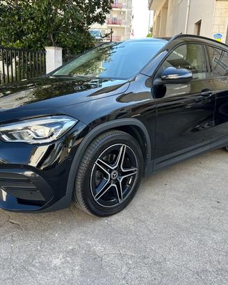 Mercedes-benz GLA 200 d Automatic Premium