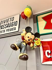 Statua Topolino Disney con palloncini, anni ‘80