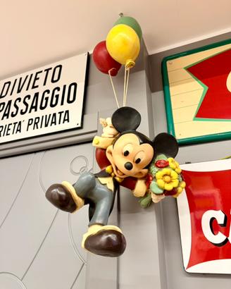 Statua Topolino Disney con palloncini, anni ‘80