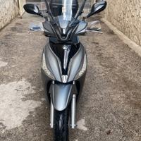 PEOPLE S 150 2019