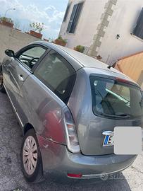 Lancia ypsilon benzina/gpl