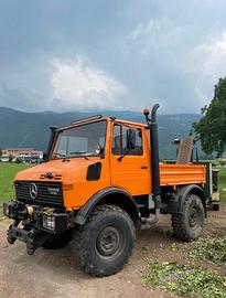 Mercedes unimog u 1200