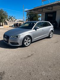 AUDI A3 2015-AUTOMATICA-STRONIC-1.6 diesel-