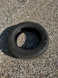 Gomme auto 165 65R 15 H84