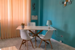 Stanza studio in ufficio condiviso