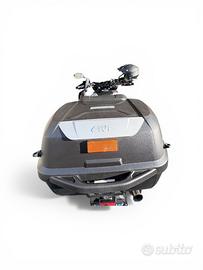 Bauletto Givi con piastra Monolock